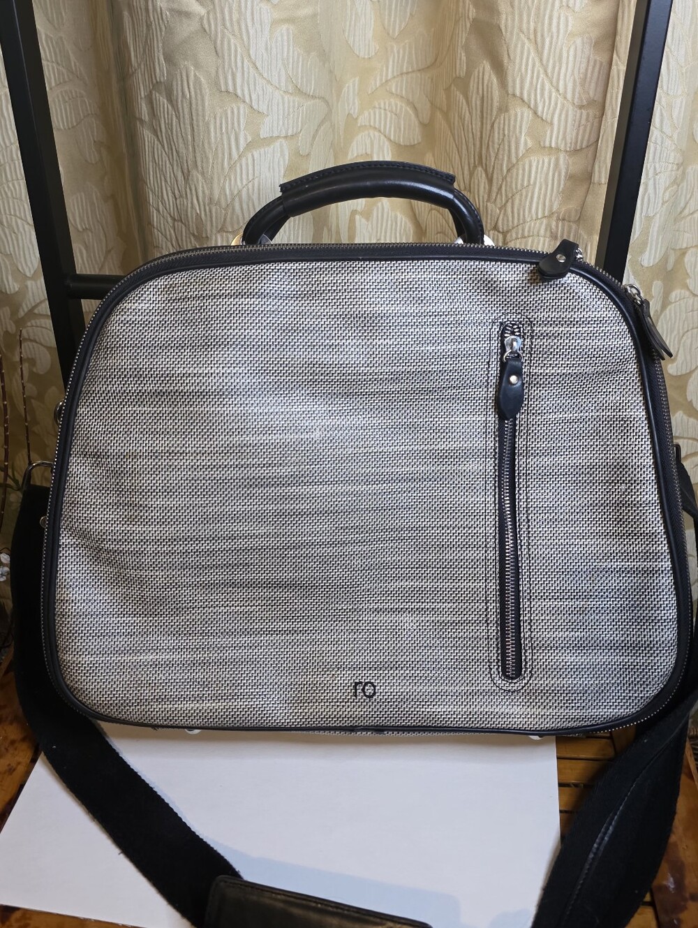 RO Briefcase Shoulder Bag Space